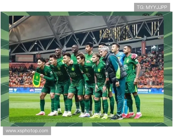 国安与上海海报激战在即球迷期待精彩对决与激情时刻